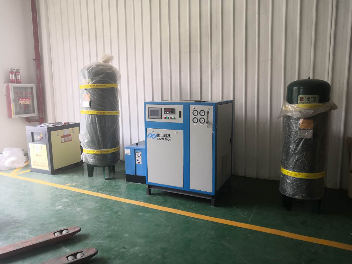 某食品加工企業(yè)使用我司XM10-49系列制氮系統(tǒng)
